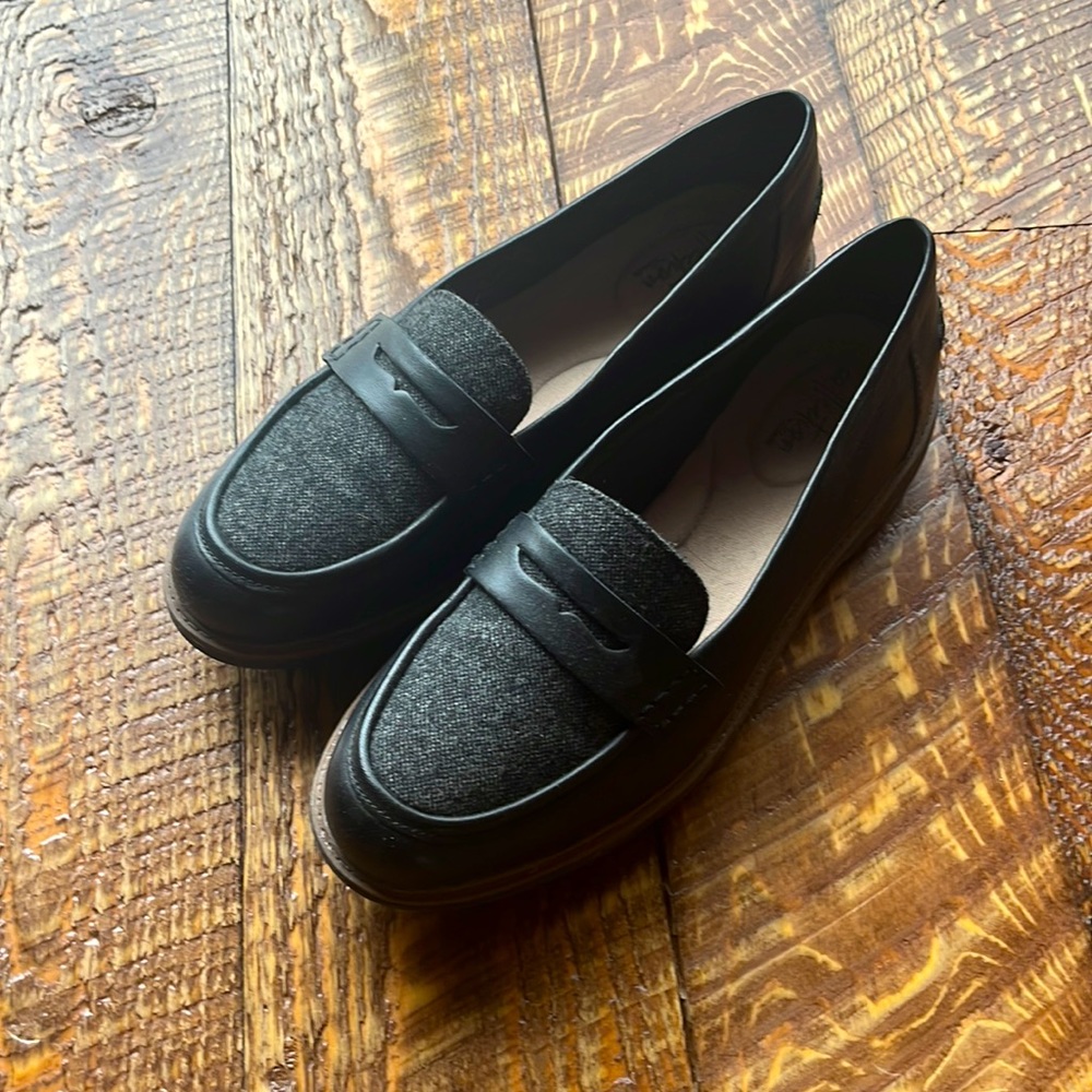 Clarks black and tweed penny loafers, size 9